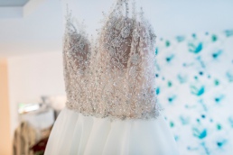 suknia ślubna na zdjęciach fotografa ślubnego